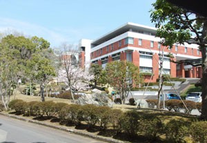 東京薬科大学の校舎