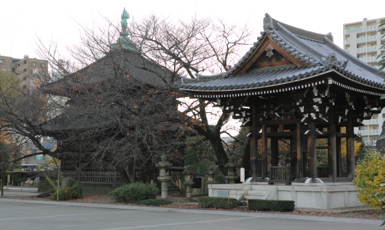 駒込吉祥寺の鐘楼