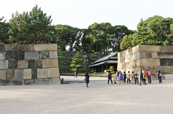 皇居　東御苑の石垣